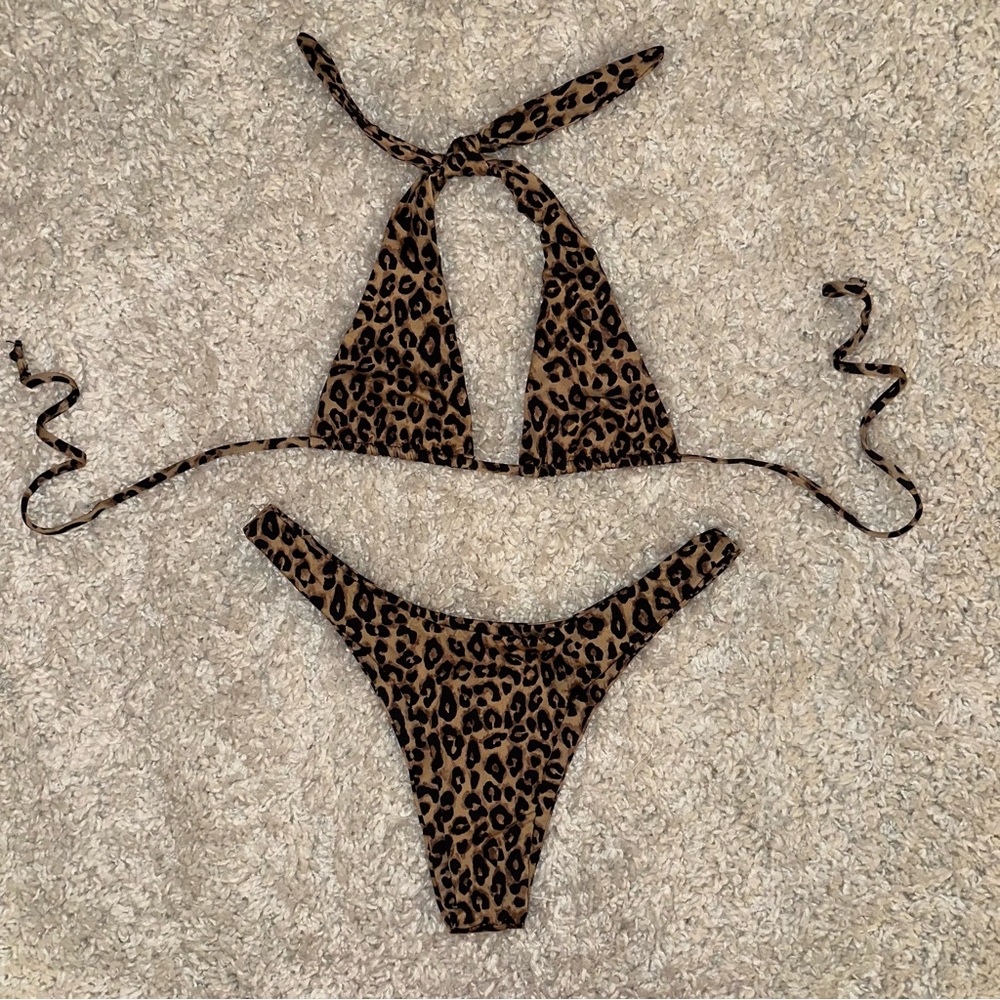 Inamorata leopard bikini halter